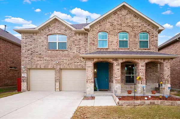 1636 Meadow Trail Lane, Aubrey, TX 76227