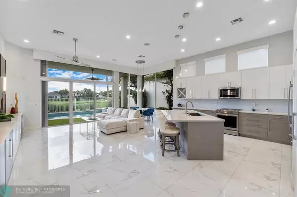 Delray Beach, FL 33446,7963 Villa D Este Way