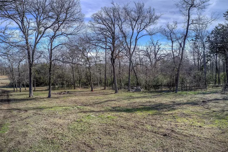 1453 County Road 1127, Cumby, TX 75433