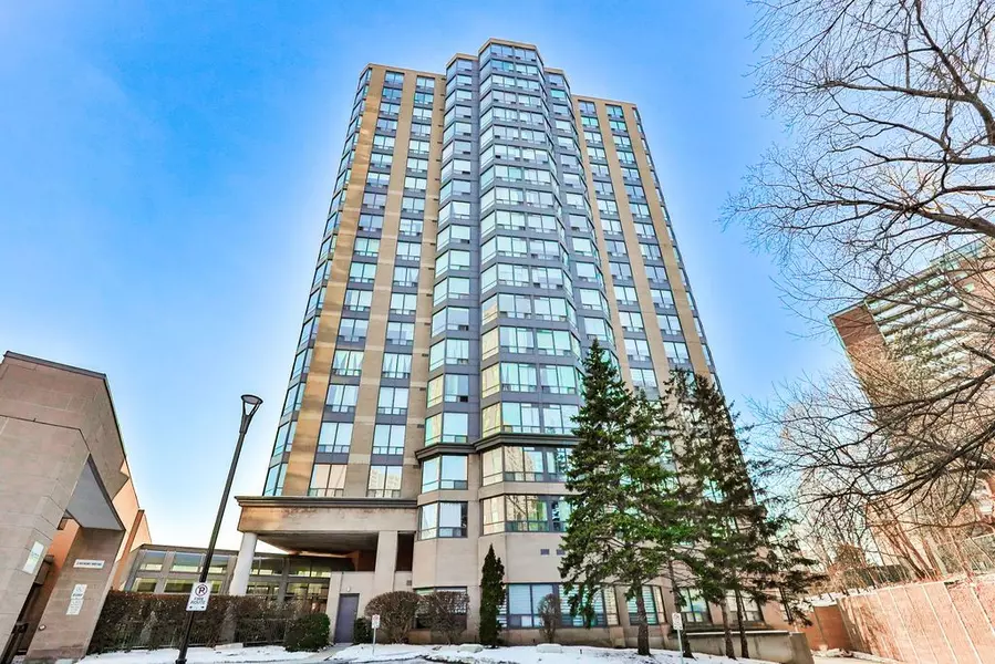 3 Hickory Tree RD #1710, Toronto W04, ON M9N 3W5