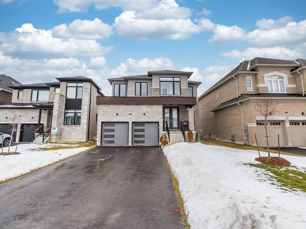 Wasaga Beach, ON L9Z 1J7,163 Rosanne CIR