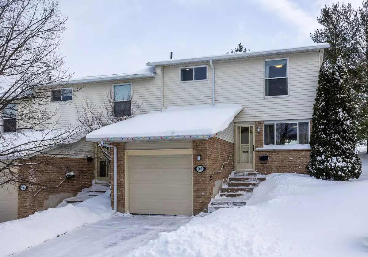 Owen Sound, ON N4K 6C1,7 Lamson CRES