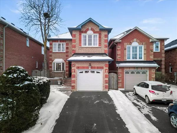 4 Burdge CT, Whitby, ON L1N 9L1