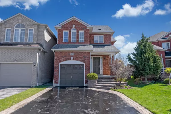 27 Tracey CT, Whitby, ON L1R 3R3