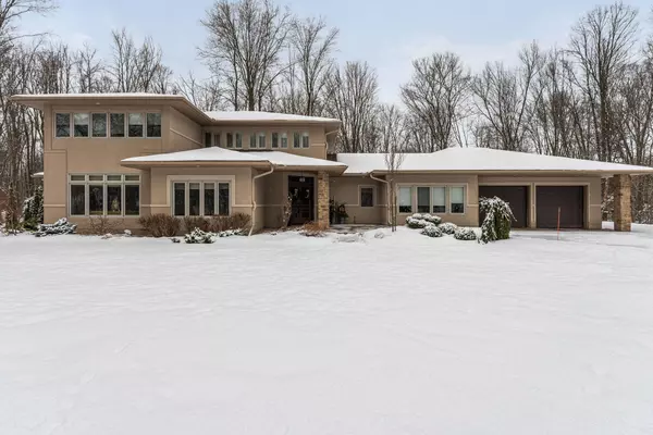 Manotick - Kars - Rideau Twp And Area, ON K4M 1K3,5759 Queenscourt CRES