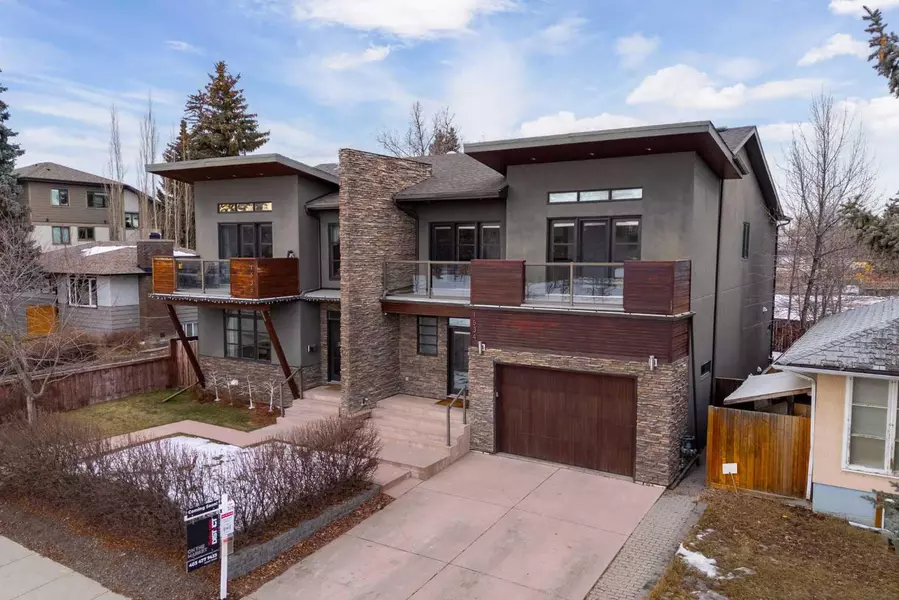 1534 38 AVE Southwest, Calgary, AB T2T 2J9