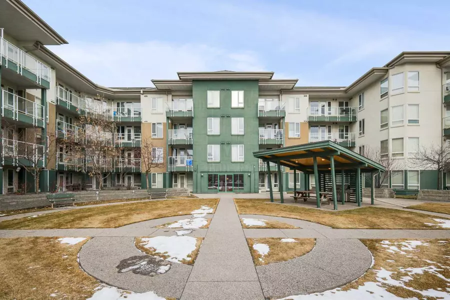 3111 34 AVE NW #222, Calgary, AB T2L 0Y2