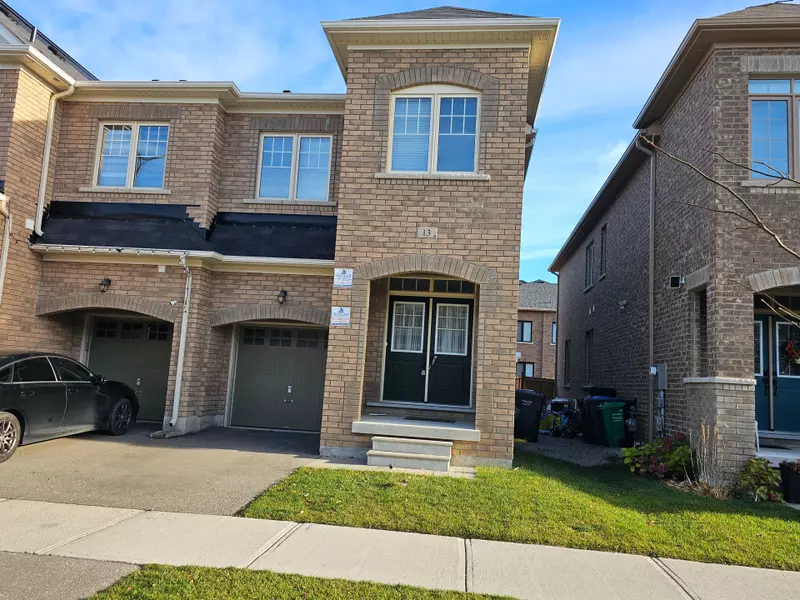 13 Goulston ST, Brampton, ON L7A 5B8