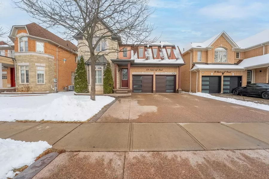 33 Timberwolf RD, Brampton, ON L6P 2B3