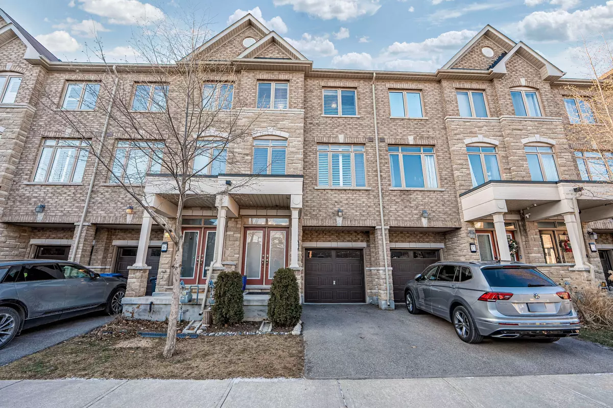 Mississauga, ON L5A 3N7,369 Ladycroft TER