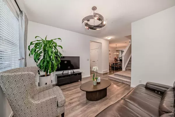 Calgary, AB T3M2N1,229 Masters CRES SE