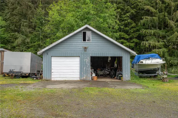 Sayward, BC V0P 1R0,870 Sayward Rd