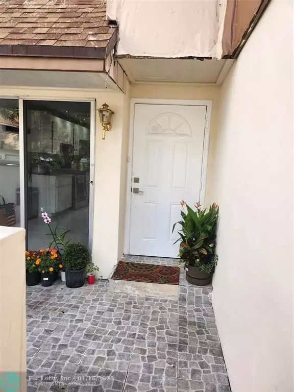 832 NW 81st Ave  #5, Fort Lauderdale, FL 33324