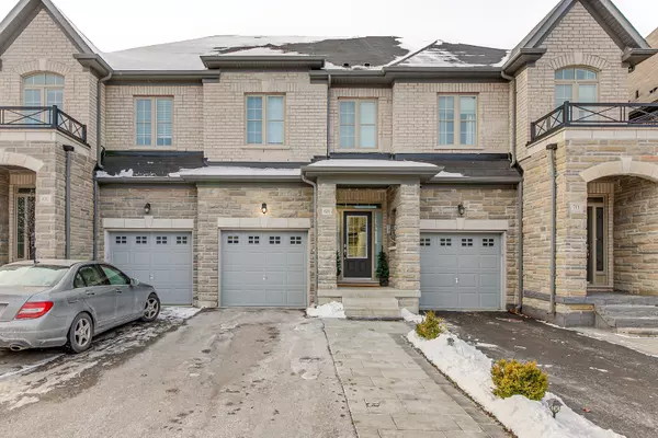 68 Walter Proctor RD, East Gwillimbury, ON L9N 0N9