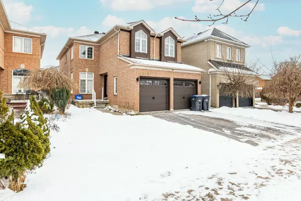 3386 Gumwood RD, Mississauga, ON L5N 8A4