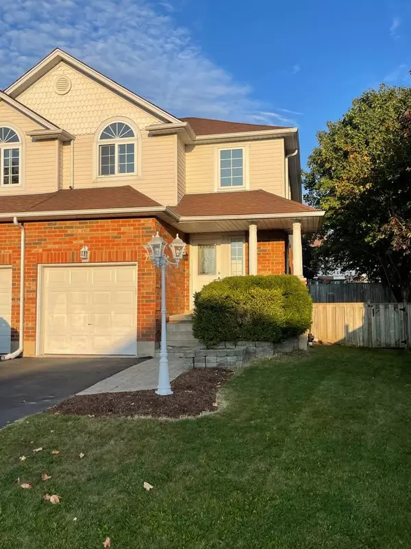 15 Marston CRES, Cambridge, ON N3C 4G2