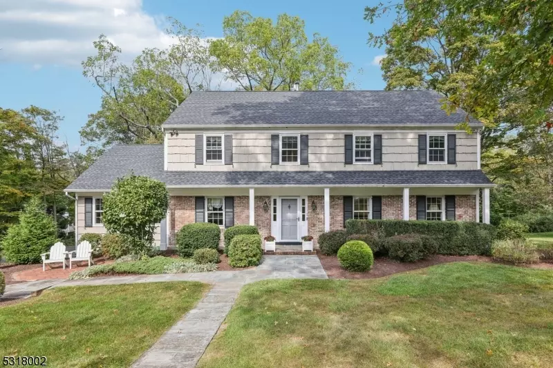 27 Lloyd Rd, Bernardsville Boro, NJ 07924