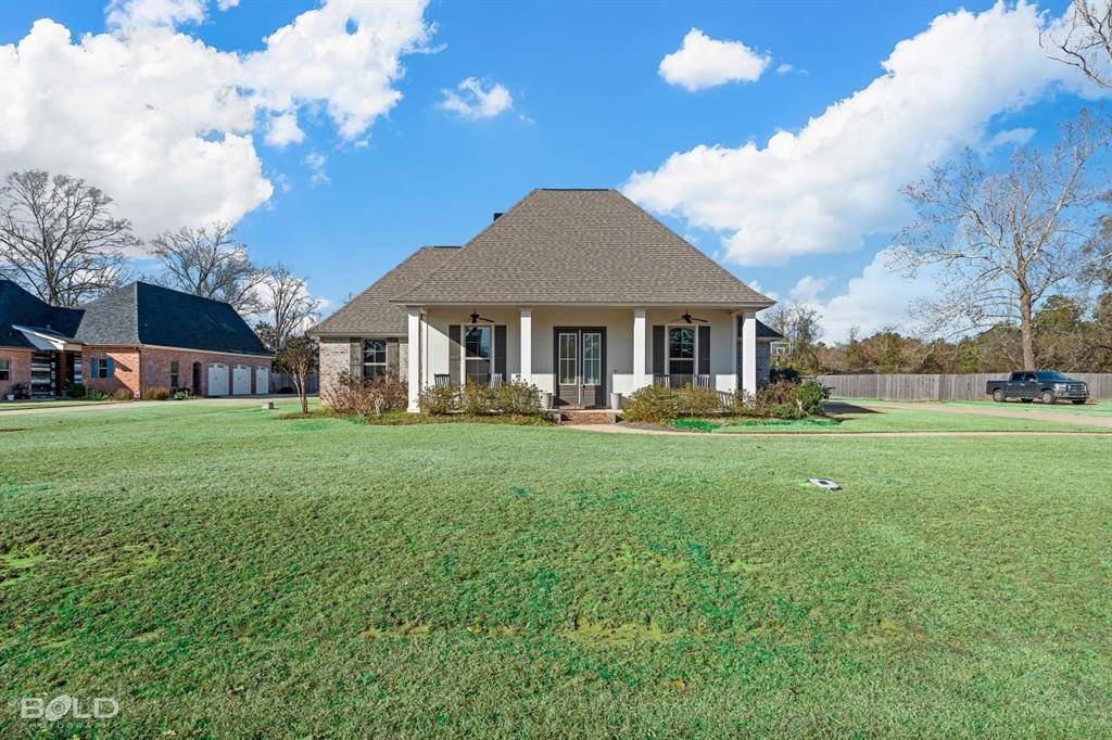 Benton, LA 71006,405 Baylynn Lane