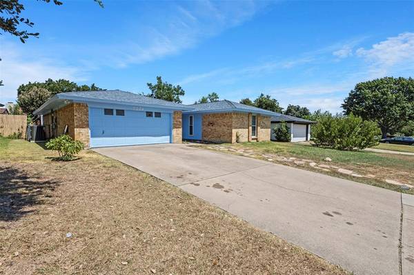 Fort Worth, TX 76133,7224 Misty Meadow Drive S