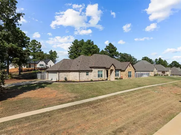 Tyler, TX 75706,12190 Hackberry Hollow