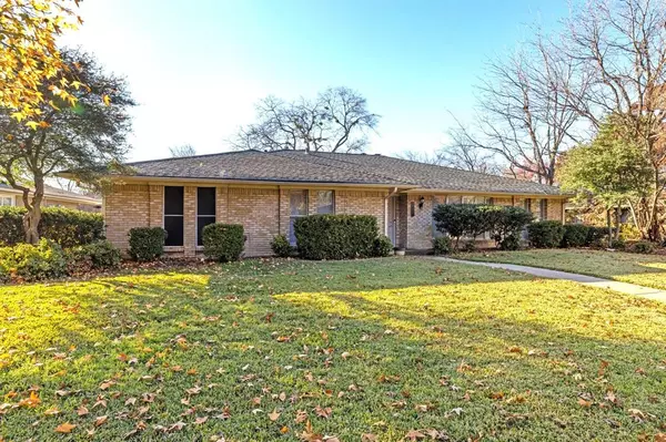 2724 Grandview Drive,  Plano,  TX 75075