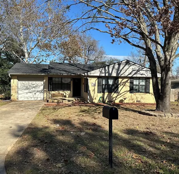 112 Sunny, Athens, TX 75751