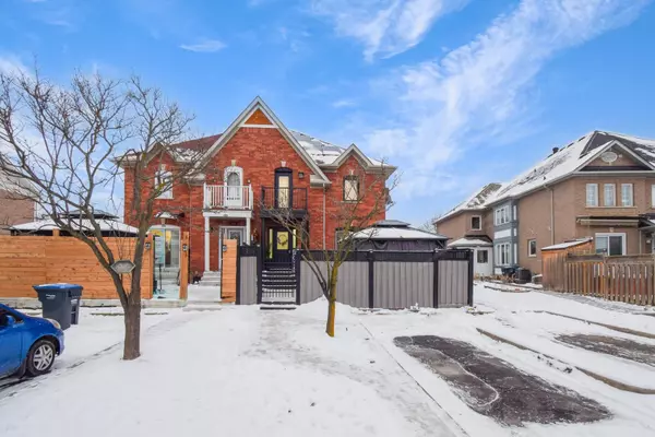 47 Desert Sand DR, Brampton, ON L6R 1V5