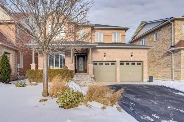 2083 Jaguar LN, Oakville, ON L6M 4R5