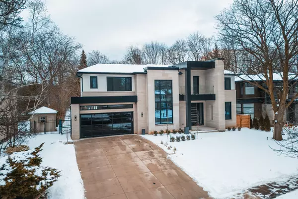 Oakville, ON L6J 2N2,2108 Devon RD