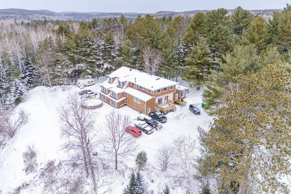 Renfrew, ON K8A 0H7,1026 Long Lake RD