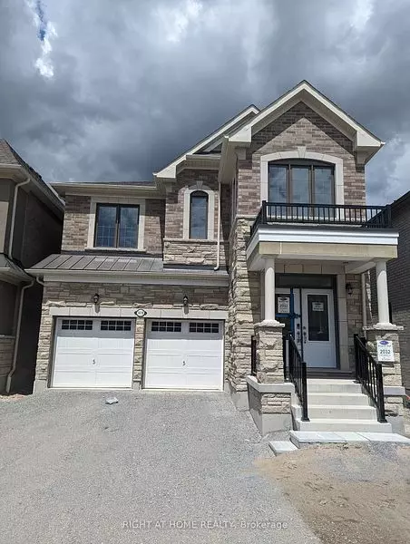 1410 Swallowtail LN, Pickering, ON L0H 1J0