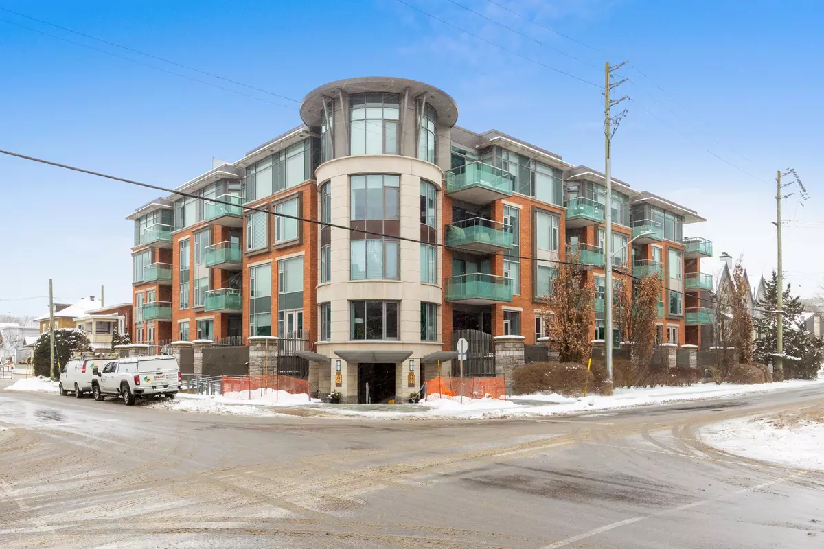 New Edinburgh - Lindenlea, ON K1M 2B7,295 Mackay ST #303