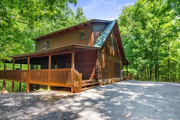 140 Bison Trail,  Mineral Bluff,  GA 30559