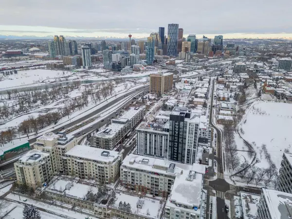 46 9 ST Northeast #217, Calgary, AB T2E 7Y1