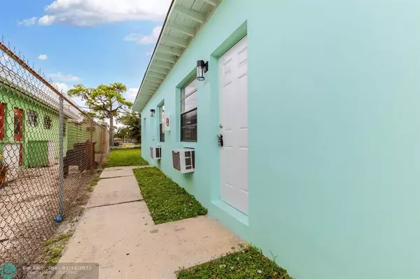 Fort Lauderdale, FL 33311,633 NW 15th Terrace