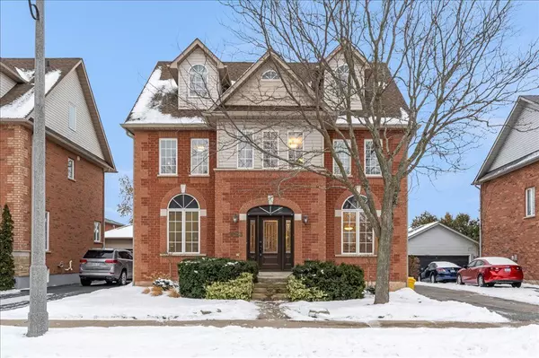 2483 Sunnyhurst Close, Oakville, ON L6H 7K5