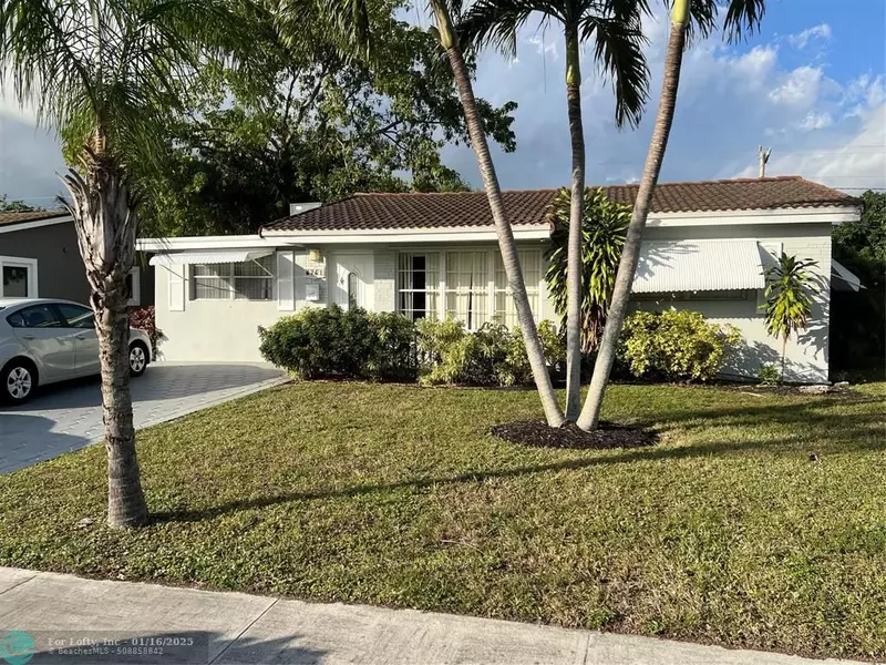 6761 Liberty St, Hollywood, FL 33024