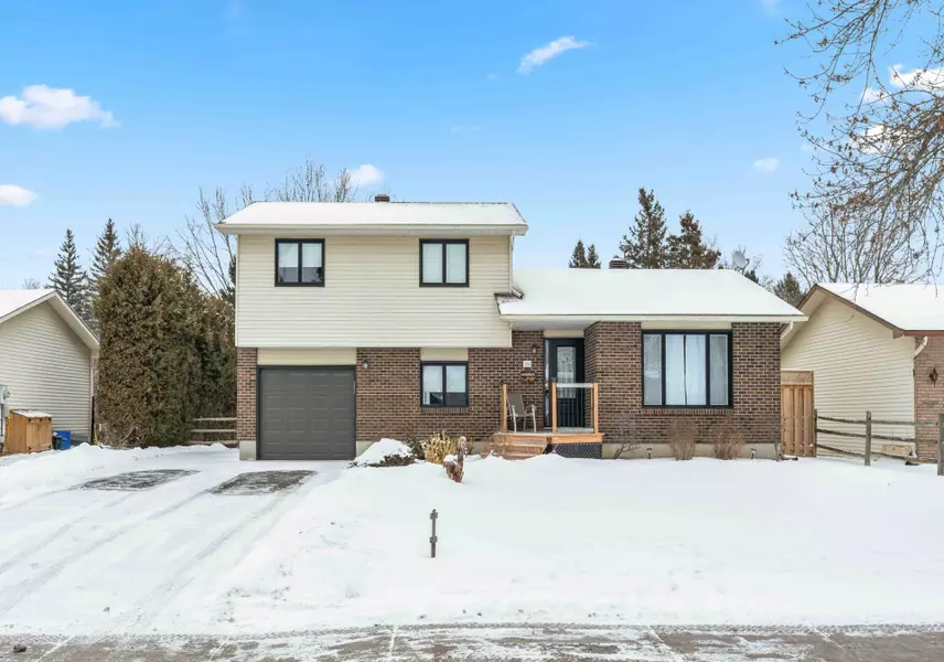 26 Fortune ST, Stittsville - Munster - Richmond, ON K0A 2Z0