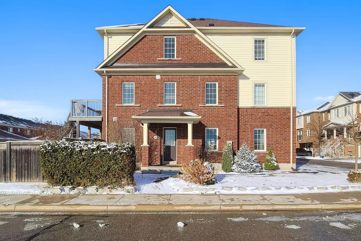 Halton, ON L6M 0L5,2186 Fiddlers WAY #28