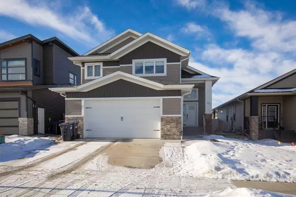 71 Crestview BLVD, Sylvan Lake, AB T4S 1K4