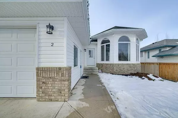 Sylvan Lake, AB T4S 1Y5,2 Fern Close