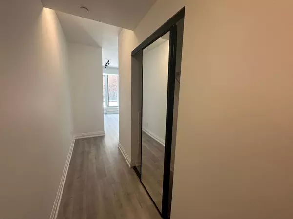 Toronto, ON M4C 0B1,2369 Danforth AVE #219