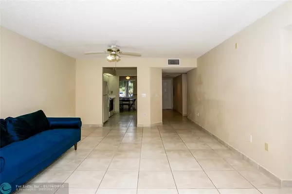 Hollywood, FL 33027,12750 SW 15th St  #110