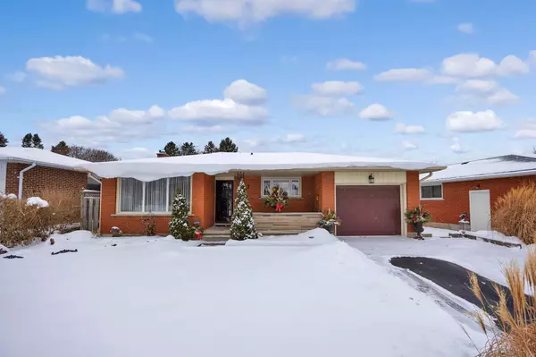 Waterloo, ON N2B 2P9,37 MONTCALM DR