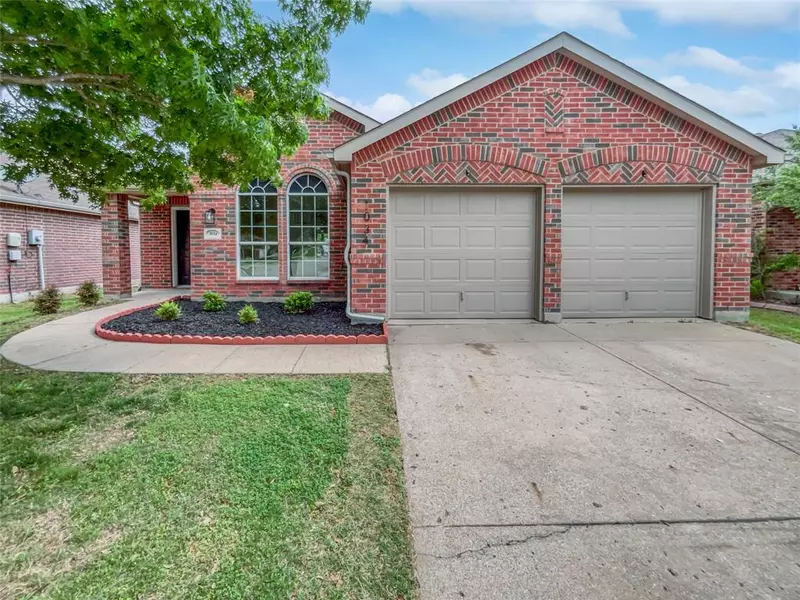 1034 Ingram Drive, Forney, TX 75126