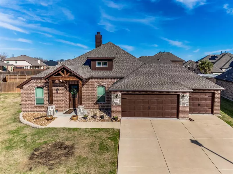 409 Valley Brook Court, Waxahachie, TX 75165