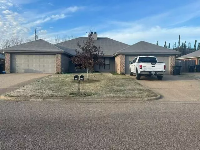 Cleburne, TX 76033,1206 Lindsey Lane