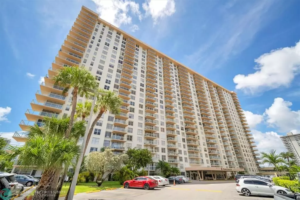 Sunny Isles Beach, FL 33160,230 174th St  #814