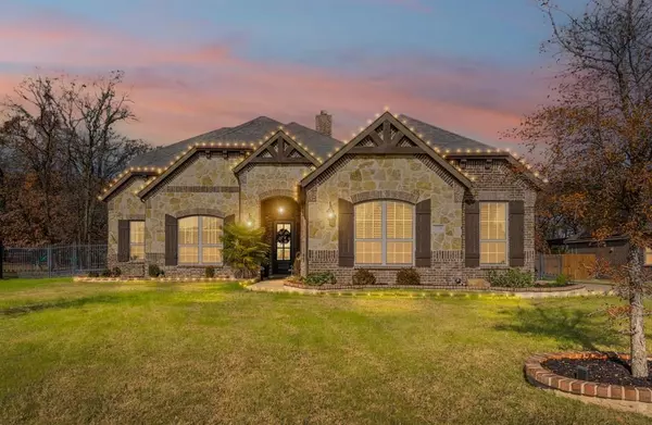 7125 Sussex Lane, Mansfield, TX 76063