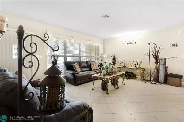 Plantation, FL 33313,6815 NW 14th Ct